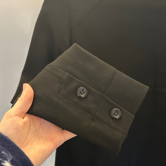 Eddie Bauer Women's Classic Black Blazer - Picture 6 of 9